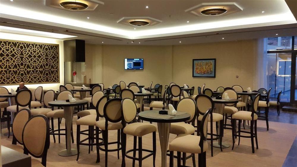 Royal Tulip Skikda Filfila Restaurant foto